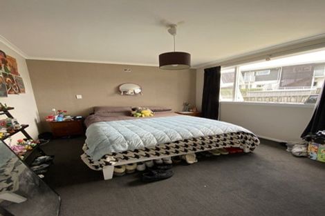 Photo of property in 199u3 Newlands Road, Newlands, Wellington, 6037