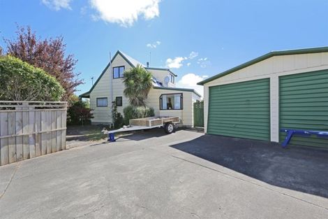 Photo of property in 18 Duckworth Crescent, Greenmeadows, Napier, 4112
