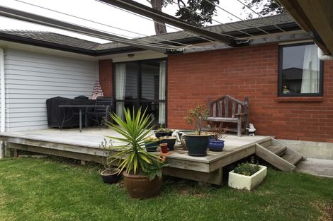 Photo of property in 59a Sungrove Rise, Sunnyvale, Auckland, 0612