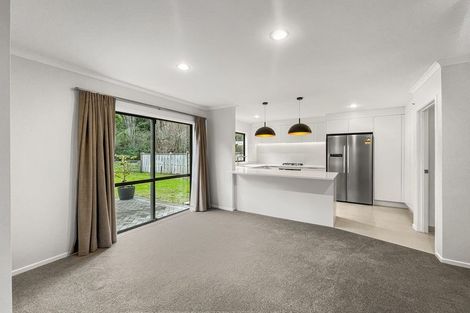 Photo of property in 20 Kristin Lane, Albany, Auckland, 0632