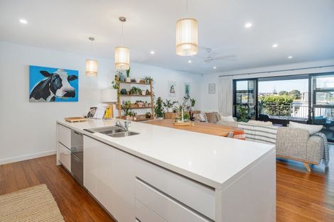 Photo of property in 12/6u The Marina, Tairua, 3508