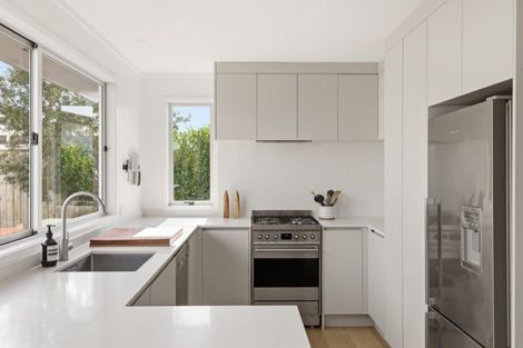 Photo of property in 21 Seaspray Drive, Mount Maunganui, 3116