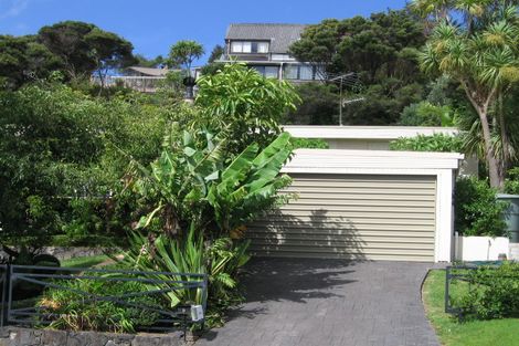 Photo of property in 9 Odin Place, Beach Haven, Auckland, 0626