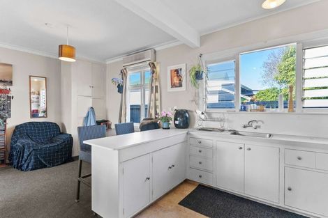Photo of property in 261 Lyttelton Street, Spreydon, Christchurch, 8024