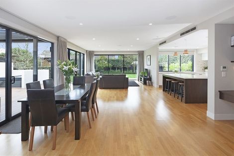 Photo of property in 28 Devonport Lane, St Albans, Christchurch, 8014