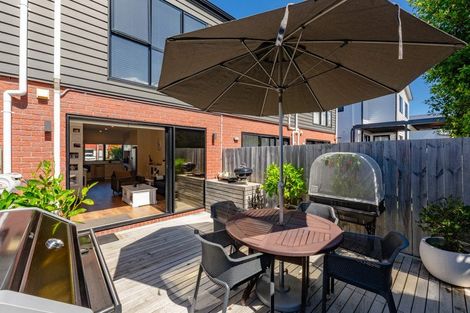 Photo of property in 58 Turret Lane, Hobsonville, Auckland, 0616