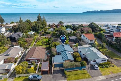 Photo of property in 33 Wharemauku Road, Raumati Beach, Paraparaumu, 5032