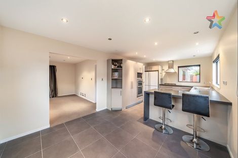 Photo of property in 2a Burke Grove, Naenae, Lower Hutt, 5011