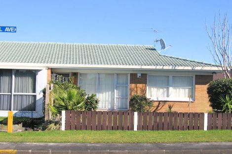 Photo of property in 1/12 Alf Walker Place, Papakura, 2110