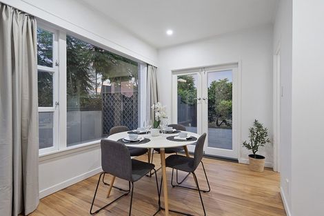 Photo of property in 6 Heath Street, St Andrews, Hamilton, 3200
