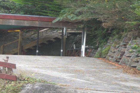 Photo of property in 40 Pinehaven Road, Pinehaven, Upper Hutt, 5019