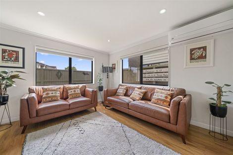 Photo of property in 93 Naylors Drive, Mangere, Auckland, 2022