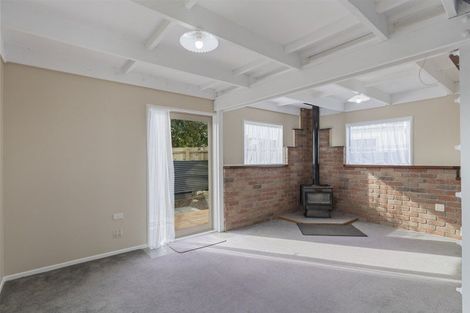 Photo of property in 1/9 Brierley Place, Marfell, New Plymouth, 4310