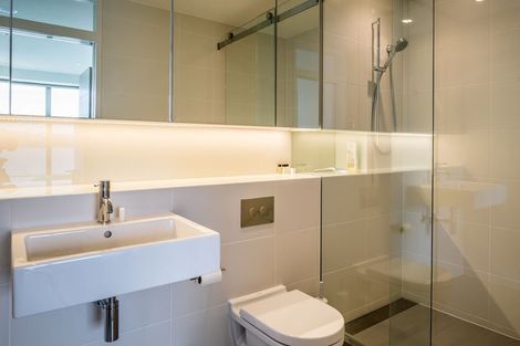 Photo of property in Clyde Quay Wharf, 1a/7 Clyde Quay Wharf, Te Aro, Wellington, 6011