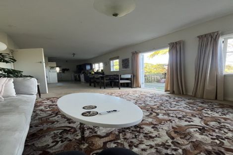 Photo of property in 25 Pembroke Road, Northland, Wellington, 6012