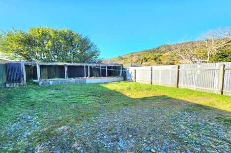 Photo of property in 11 Thompson Street, Greymouth, 7805