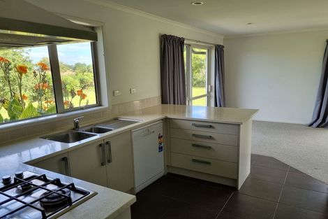 Photo of property in 198 Saint James Drive, Huntington, Hamilton, 3210