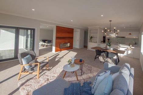 Photo of property in 16 Rochdale Drive, Churton Park, Wellington, 6037