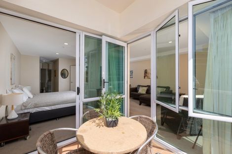 Photo of property in 12 Maunganui Road, Mount Maunganui, 3116