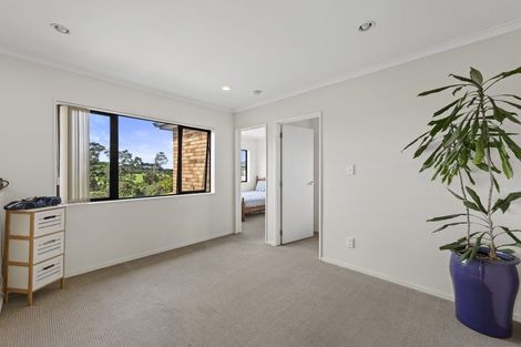 Photo of property in 84 Naylors Drive, Mangere, Auckland, 2022