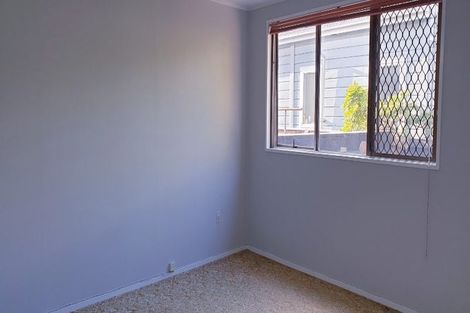 Photo of property in 2/801 Hastings Street North, Hastings, 4122