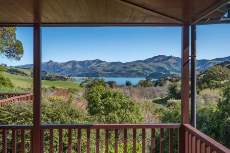Photo of property in 38 Tizzards Road, Robinsons Bay, Akaroa, 7581