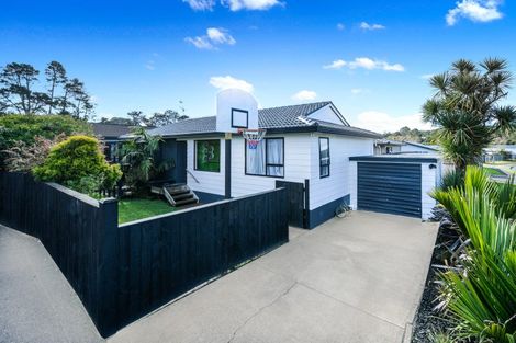 Photo of property in 1/29 Karepo Crescent, Ranui, Auckland, 0612