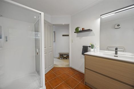 Photo of property in 1 Orlando Close, Frankleigh Park, New Plymouth, 4310