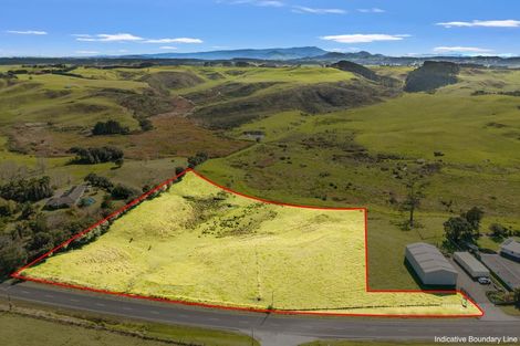 Photo of property in 402 Baylys Coast Road, Dargaville, 0377