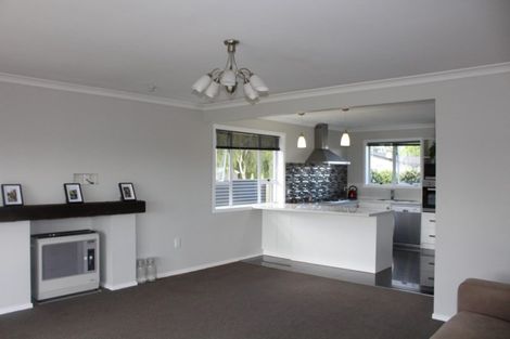Photo of property in 6 Church Street, Winton, 9720