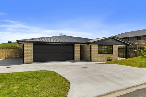 Photo of property in 3 Moira Close, Welcome Bay, Tauranga, 3175