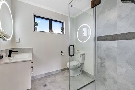 Photo of property in 8 Kaaka Street, Cambridge, 3434