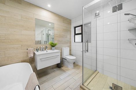 Photo of property in 25 Moffitt Street, Vogeltown, Wellington, 6021