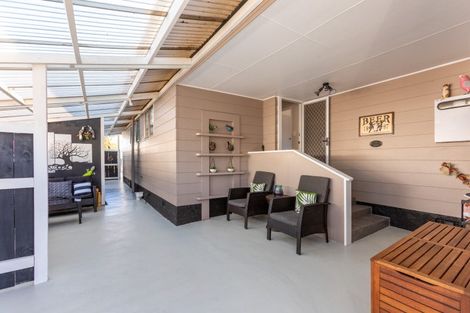 Photo of property in 63 Burgoyne Street, Woodville, 4920