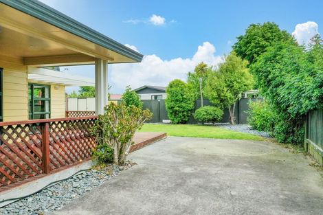 Photo of property in 7 Edgewater Grove, Whakatane, 3120
