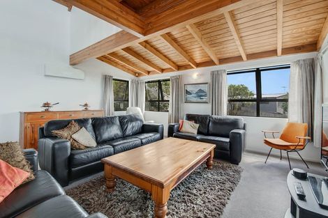 Photo of property in 18 Kotuku Place, Snells Beach, 0920
