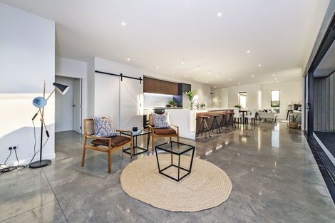 Photo of property in 31 Irvines Track, Halswell, Christchurch, 8025