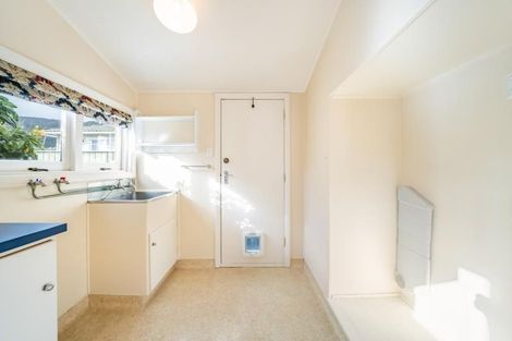 Photo of property in 17 Birdwood Road, Waterloo, Lower Hutt, 5011