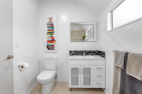 Photo of property in 41 Joseph Banks Drive, Whitby, Porirua, 5024
