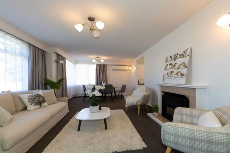 Photo of property in 39 Lipscombe Crescent, Havelock North, 4130