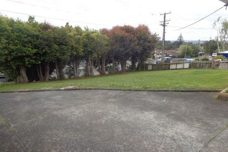 Photo of property in 168 Don Buck Road, Massey, Auckland, 0614