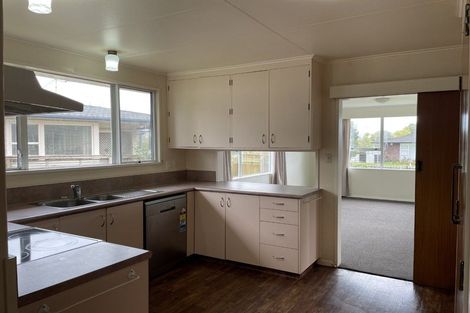 Photo of property in 38 Somerset Crescent, Highbury, Palmerston North, 4412
