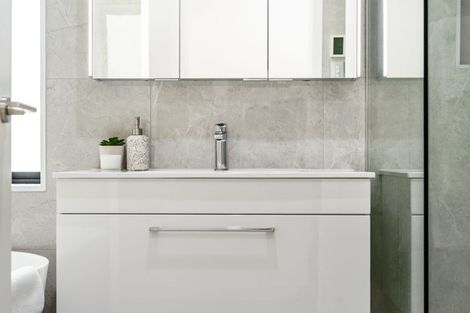 Photo of property in 10d Windlass Street, Long Bay, Auckland, 0630