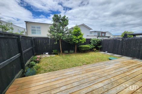 Photo of property in 21 Spotted Dove Road, Hobsonville, Auckland, 0616