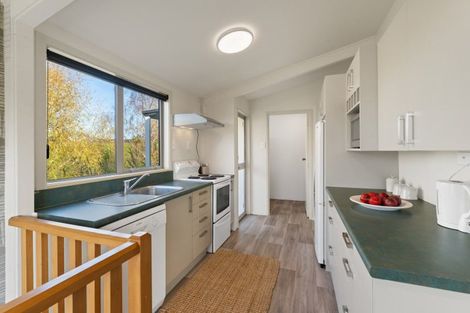 Photo of property in 22 Estuary Crescent, Fairfield, Dunedin, 9018