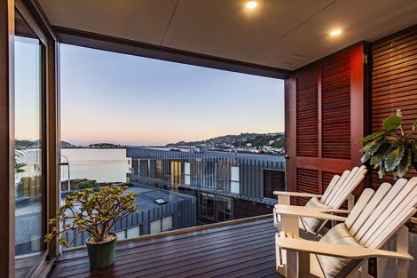 Photo of property in Patent 326 Apartments, 404s/326 Evans Bay Parade, Hataitai, Wellington, 6021
