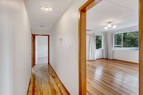 Photo of property in 5 Glenn Street, Castlecliff, Whanganui, 4501