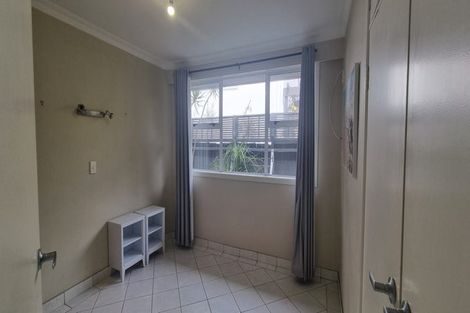 Photo of property in 171 Marine Parade, Mount Maunganui, 3116