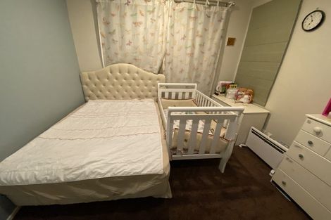 Photo of property in 12 Gifford Grove, Churton Park, Wellington, 6037