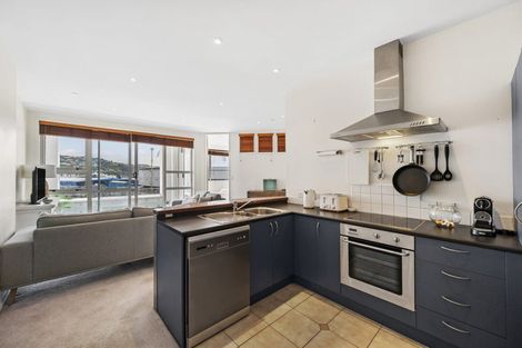 Photo of property in Stadium Garden Flats, 309/107 Thorndon Quay, Pipitea, Wellington, 6011